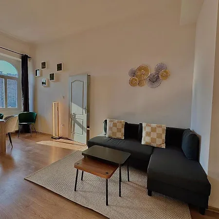 شقة Baross - Spacious *