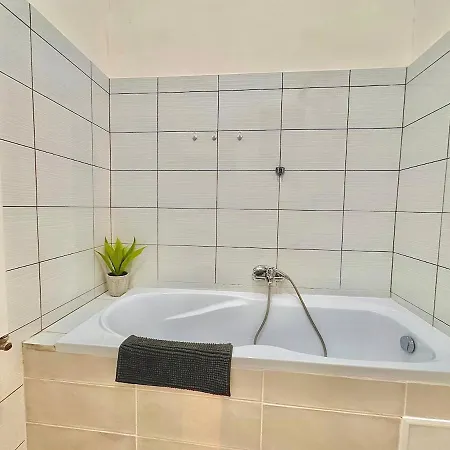 Baross - Spacious Daire Budapeşte